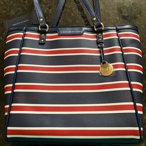 New purse excellent size